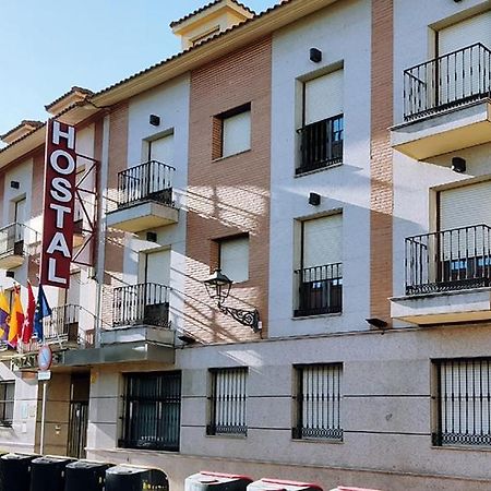 Hostal Plaza Mayor Torrejón de Ardoz Eksteriør billede