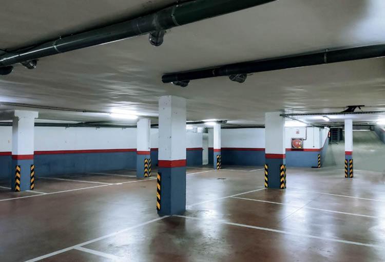 Hostal Plaza Mayor Torrejón de Ardoz Eksteriør billede