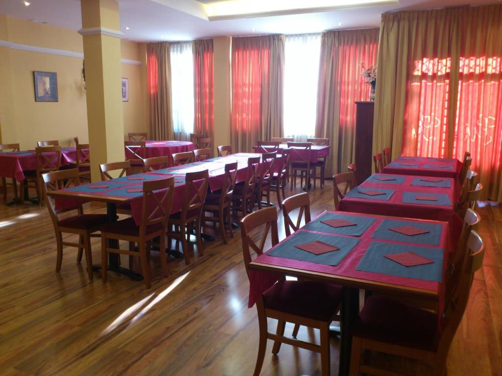 Hostal Plaza Mayor Torrejón de Ardoz Eksteriør billede
